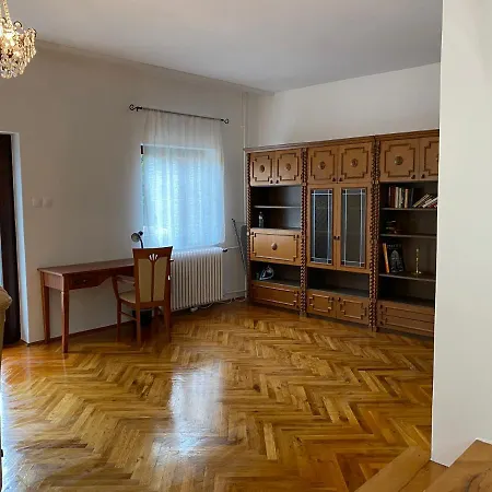 Szomszed Haz * Keszthely